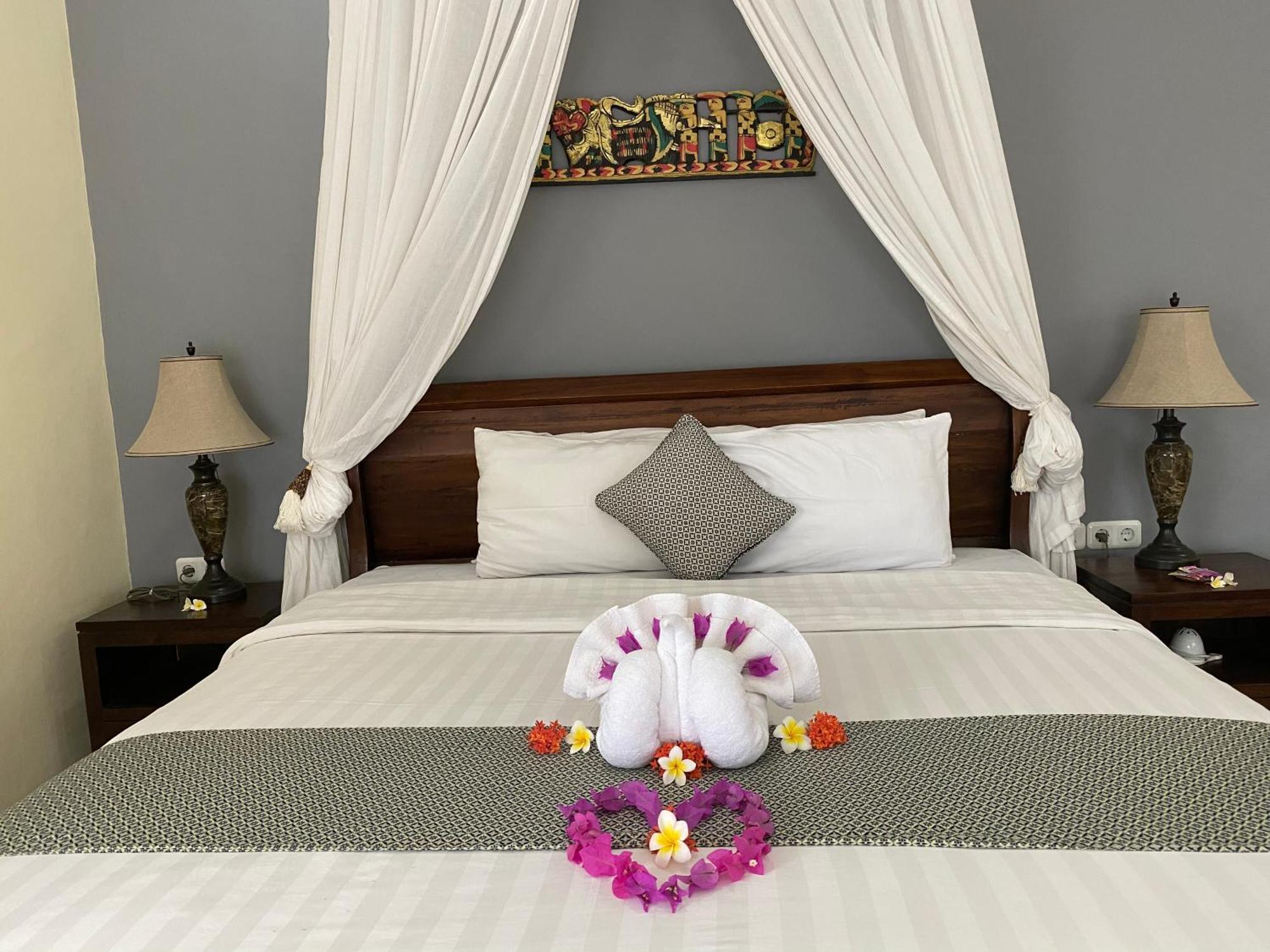 Puri Wirata Dive Resort And Spa Amed מראה חיצוני תמונה